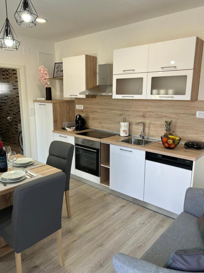 Apartman Ana Apartment Crno Exterior photo