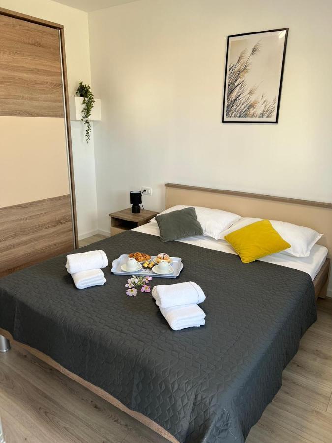 Apartman Ana Apartment Crno Exterior photo