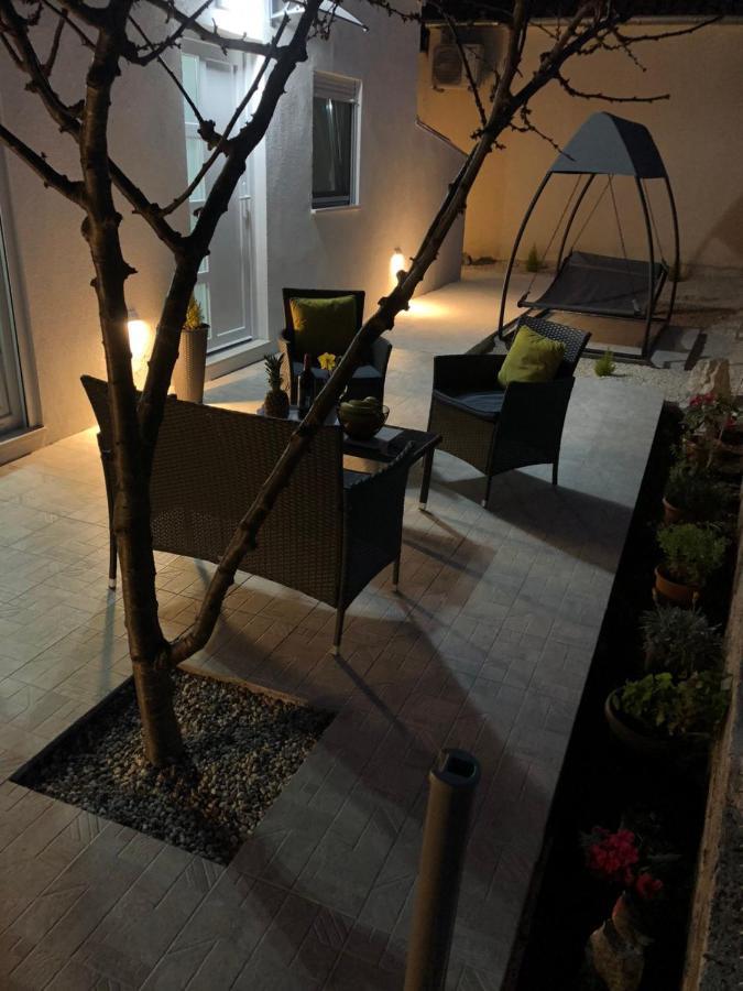 Apartman Ana Apartment Crno Exterior photo